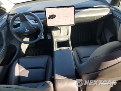 Zdjęcie 8 z 12 samochodu: 2024 TESLA MODEL Y VIN:7SAYGDED3RF155998 - miniatura