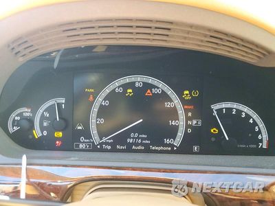 Zdjęcie 9 z 12 samochodu: 2013 MERCEDES-BENZ S 550 VIN:WDDNG7DB5DA515233 - miniatura