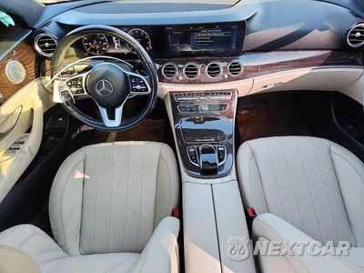 Zdjęcie 8 z 12 samochodu: 2020 MERCEDES-BENZ E 350 4MATIC VIN:WDDZF8EB1LA730874 - miniatura