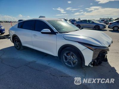 Czwarte zdjęcie samochodu z boku: 2025 KIA K4 LXS VIN:3KPFT4DEXSE074955 - miniatura