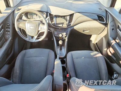 Zdjęcie 8 z 14 samochodu: 2018 CHEVROLET TRAX LS VIN:3GNCJKSB6JL392255 - miniatura