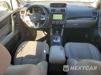 Zdjęcie 8 z 13 samochodu: 2017 SUBARU FORESTER 2.5I LIMITED VIN:JF2SJARC1HH569687 - miniatura
