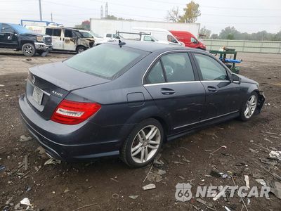 Trzecie zdjęcie samochodu z tyłu: 2013 MERCEDES-BENZ C 300 4MATIC VIN:WDDGF8AB8DR267146 - miniatura