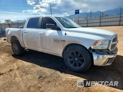 Czwarte zdjęcie samochodu z boku: 2018 RAM 1500 SLT VIN:1C6RR7LM1JS336029 - miniatura