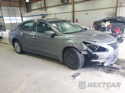 Czwarte zdjęcie samochodu z boku: 2014 NISSAN ALTIMA 2.5 S VIN:1N4AL3AP4EC401541 - miniatura