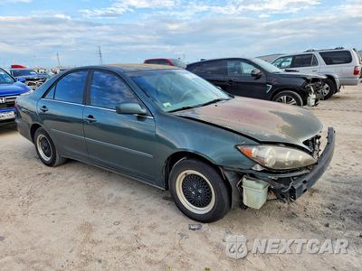 Czwarte zdjęcie samochodu z boku: 2005 TOYOTA CAMRY LE VIN:4T1BE32K95U072434 - miniatura