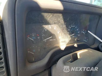 Zdjęcie 9 z 13 samochodu: 1999 JEEP WRANGLER VIN:1J4FY29P7XP447158 - miniatura