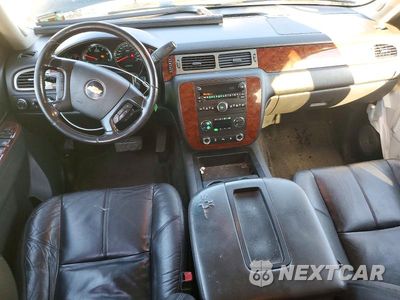 Zdjęcie 8 z 14 samochodu: 2010 CHEVROLET SUBURBAN K1500 LT VIN:1GNUKJE35AR250293 - miniatura
