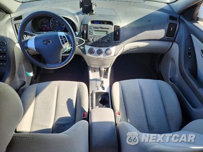Zdjęcie 8 z 12 samochodu: 2009 HYUNDAI ELANTRA GLS VIN:KMHDU46D49U800325 - miniatura