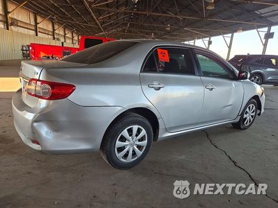 Trzecie zdjęcie samochodu z tyłu: 2011 TOYOTA COROLLA LE VIN:2T1BU4EE0BC645863 - miniatura