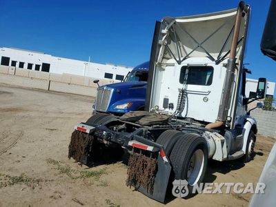 Trzecie zdjęcie samochodu z tyłu: 2018 PETERBILT 579 SEMI TRUCK VIN:1XPBA48X1JD446505 - miniatura