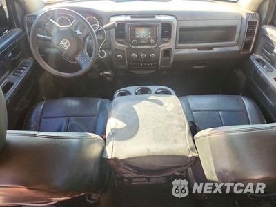 Zdjęcie 8 z 12 samochodu: 2016 RAM 2500 ST VIN:3C6UR5CL3GG248315 - miniatura