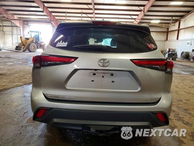 Zdjęcie 6 z 13 samochodu: 2022 TOYOTA HIGHLANDER XLE VIN:5TDGZRBH0NS575179 - miniatura