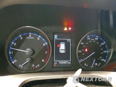 Zdjęcie 9 z 13 samochodu: 2017 TOYOTA RAV4 LE VIN:JTMBFREV0HJ133511 - miniatura