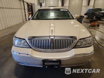 Piąte zdjęcie samochodu w środku: 2003 LINCOLN TOWN CAR CARTIER VIN:1LNHM83W73Y690062 - miniatura