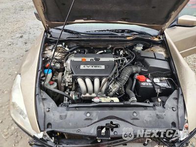 Zdjęcie 11 z 13 samochodu: 2005 HONDA ACCORD EX VIN:JHMCM56825C003823 - miniatura