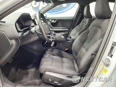Zdjęcie 7 z 12 samochodu: 2023 POLESTAR 2 VIN:YSMEG3KA2PL158572 - miniatura