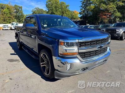 Czwarte zdjęcie samochodu z boku: 2017 CHEVROLET SILVERADO K1500 LT VIN:1GCVKREC5HZ381469 - miniatura