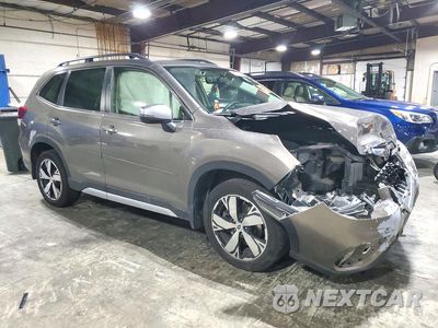 Czwarte zdjęcie samochodu z boku: 2021 SUBARU FORESTER TOURING VIN:JF2SKAXC2MH404144 - miniatura