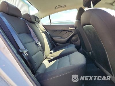 Zdjęcie 10 z 12 samochodu: 2018 KIA FORTE LX VIN:3KPFK4A72JE205626 - miniatura