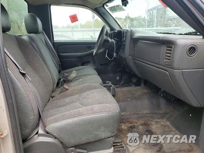 Zdjęcie 10 z 12 samochodu: 2004 GMC NEW SIERRA K1500 VIN:1GTEK14V24Z272840 - miniatura