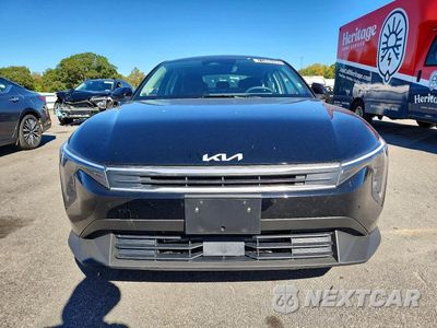 Piąte zdjęcie samochodu w środku: 2026 KIA K4 LXS VIN:3KPFT4DE2TE342169 - miniatura