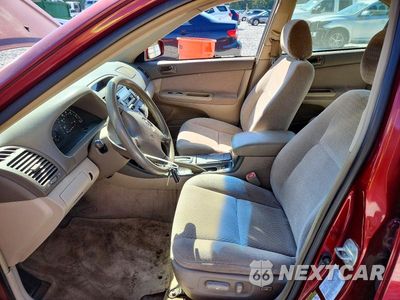 Zdjęcie 7 z 12 samochodu: 2004 TOYOTA CAMRY LE VIN:4T1BE32K34U282770 - miniatura