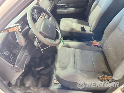 Zdjęcie 7 z 12 samochodu: 2010 FORD CROWN VICTORIA POLICE INTERCEPTOR VIN:2FABP7BVXAX102212 - miniatura