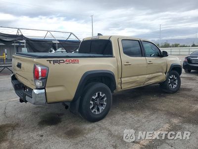 Trzecie zdjęcie samochodu z tyłu: 2020 TOYOTA TACOMA TRD OFF-ROAD VIN:3TMCZ5AN6LM297531 - miniatura