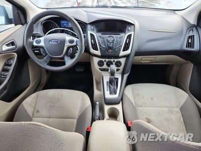 Zdjęcie 8 z 12 samochodu: 2013 FORD FOCUS SE VIN:1FADP3F22DL341241 - miniatura