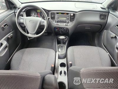 Zdjęcie 8 z 12 samochodu: 2006 KIA RIO BASE VIN:KNADE123766159830 - miniatura