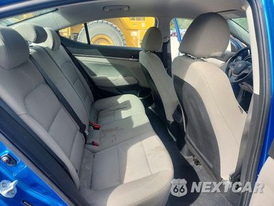 Zdjęcie 10 z 12 samochodu: 2017 HYUNDAI ELANTRA SE VIN:5NPD84LF1HH131535 - miniatura