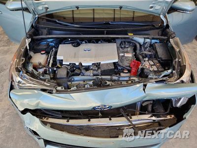 Zdjęcie 11 z 12 samochodu: 2016 TOYOTA PRIUS THREE VIN:JTDKARFU5G3520806 - miniatura