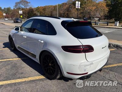 Trzecie zdjęcie samochodu z tyłu: 2018 PORSCHE MACAN GTS VIN:WP1AG2A55JLB60007 - miniatura
