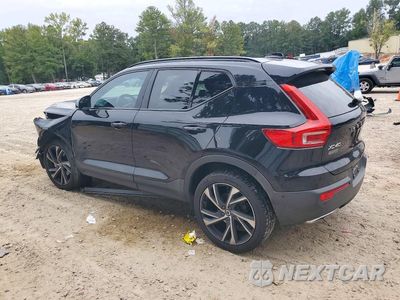 Drugie zdjęcie samochodu z przodu: 2019 VOLVO XC40 T4 R-DESIGN VIN:YV4AC2HMXK2070785 - miniatura