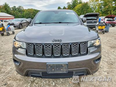 Piąte zdjęcie samochodu w środku: 2018 JEEP GRAND CHEROKEE LAREDO VIN:1C4RJFAG3JC229579 - miniatura