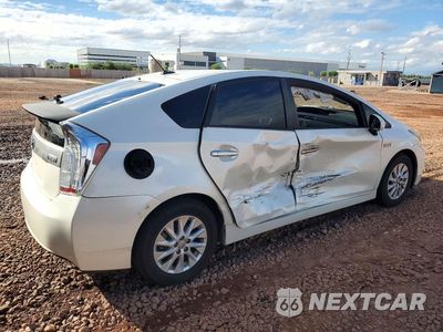 Trzecie zdjęcie samochodu z tyłu: 2014 TOYOTA PRIUS PLUG-IN HYBRID BASE VIN:JTDKN3DP5E3049249 - miniatura