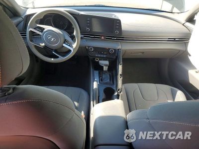 Zdjęcie 8 z 13 samochodu: 2022 HYUNDAI ELANTRA SEL VIN:5NPLM4AG4NH060782 - miniatura