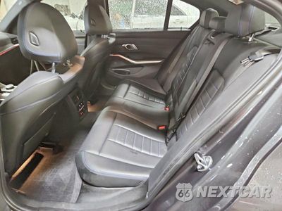 Zdjęcie 10 z 12 samochodu: 2019 BMW 330XI VIN:WBA5R7C5XKAJ84563 - miniatura