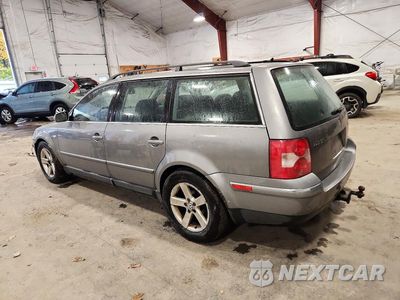 Drugie zdjęcie samochodu z przodu: 2004 VOLKSWAGEN PASSAT GLX 4MOTION VIN:WVWYH63B24E130804 - miniatura