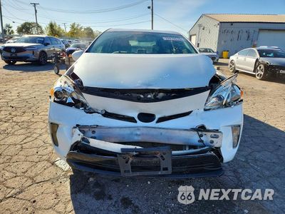 Piąte zdjęcie samochodu w środku: 2015 TOYOTA PRIUS TWO VIN:JTDKN3DU9F0416422 - miniatura