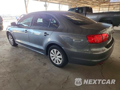 Drugie zdjęcie samochodu z przodu: 2014 VOLKSWAGEN JETTA BASE VIN:3VW2K7AJ0EM324859 - miniatura