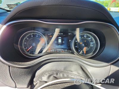 Zdjęcie 9 z 14 samochodu: 2019 JEEP CHEROKEE LIMITED VIN:1C4PJMDX3KD260866 - miniatura