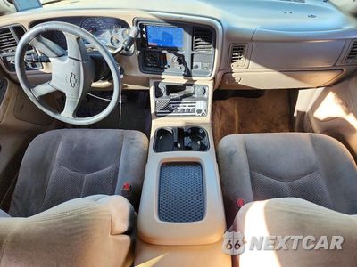 Zdjęcie 8 z 12 samochodu: 2003 CHEVROLET SILVERADO C1500 VIN:2GCEC19V531329142 - miniatura
