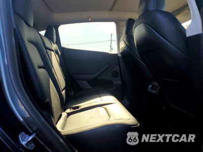 Zdjęcie 10 z 13 samochodu: 2024 TESLA MODEL Y VIN:7SAYGDEE1RF070960 - miniatura