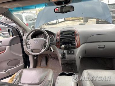 Zdjęcie 9 z 14 samochodu: 2005 TOYOTA SIENNA XLE 7 PASSENGER VIN:5TDZA22C05S256795 - miniatura