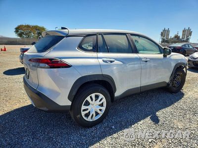 Trzecie zdjęcie samochodu z tyłu: 2026 TOYOTA COROLLA CROSS L VIN:7MUAAAAG7TV205616 - miniatura