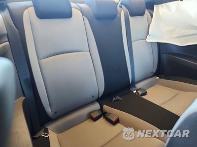 Zdjęcie 10 z 12 samochodu: 2018 HONDA CIVIC LX VIN:2HGFC4B00JH307821 - miniatura
