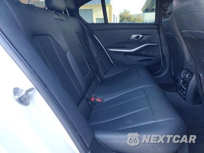 Zdjęcie 10 z 13 samochodu: 2019 BMW 330I VIN:WBA5R1C56KAK11495 - miniatura