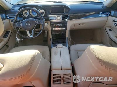 Zdjęcie 8 z 12 samochodu: 2015 MERCEDES-BENZ E 350 VIN:WDDHF5KB9FB116331 - miniatura